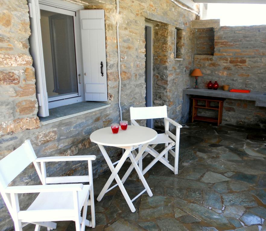 Aigaion House Otzias