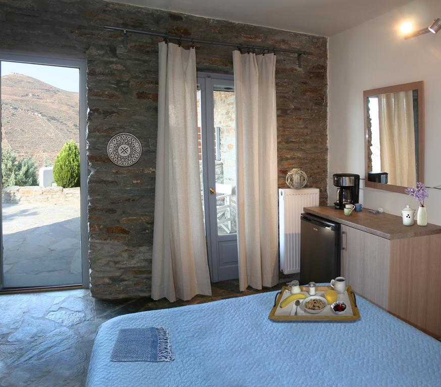 Aigaion House Otzias