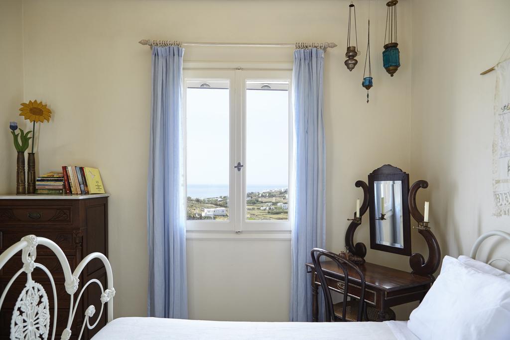 Dinora Agios Ioannis (Tinos)