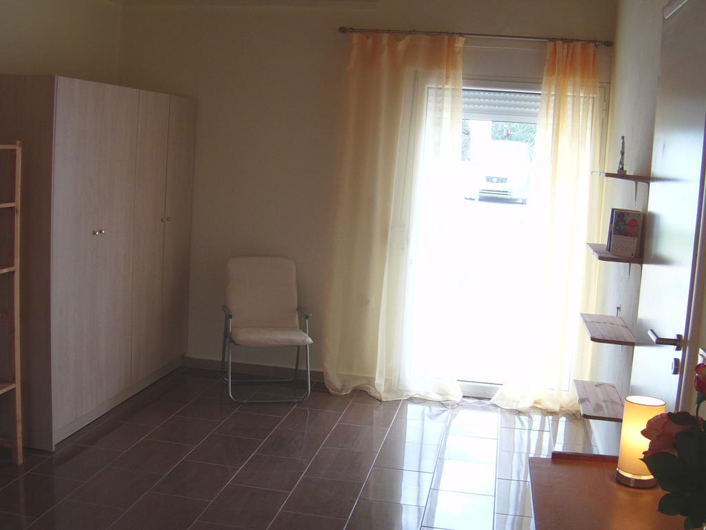 Holiday home Helen's *