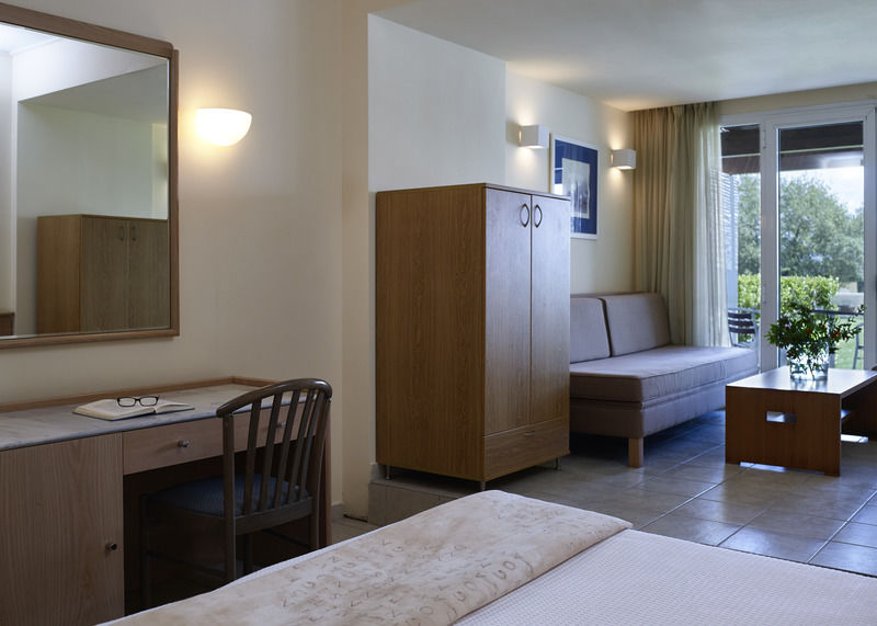 Hotel Dassia Chandris Limni (Corfu)