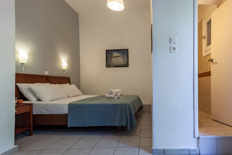 Guest house Argo Skiathos Town