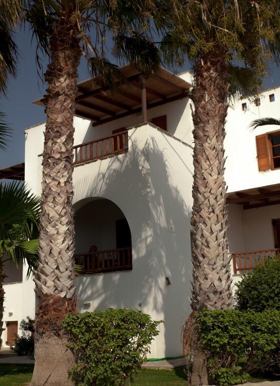 Apartment G. Salteris *