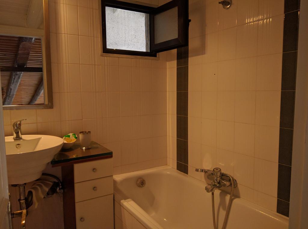 Villa Beach Front Chanioti Polychrono
