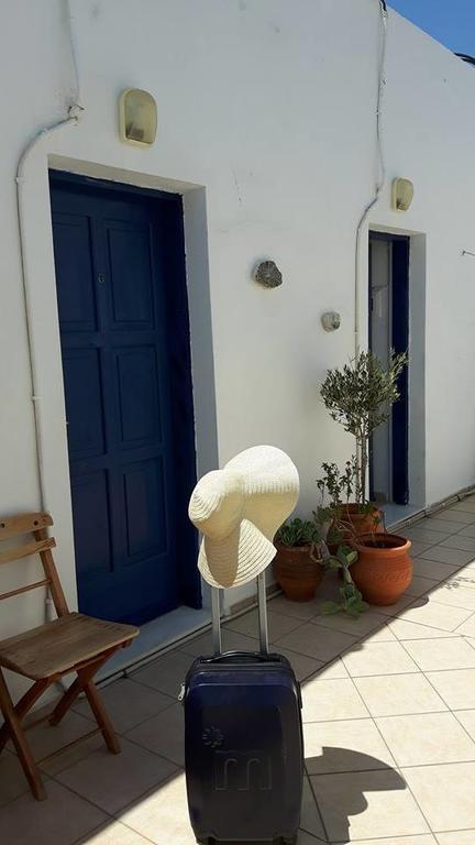 Pavlos Livadia (Tilos)