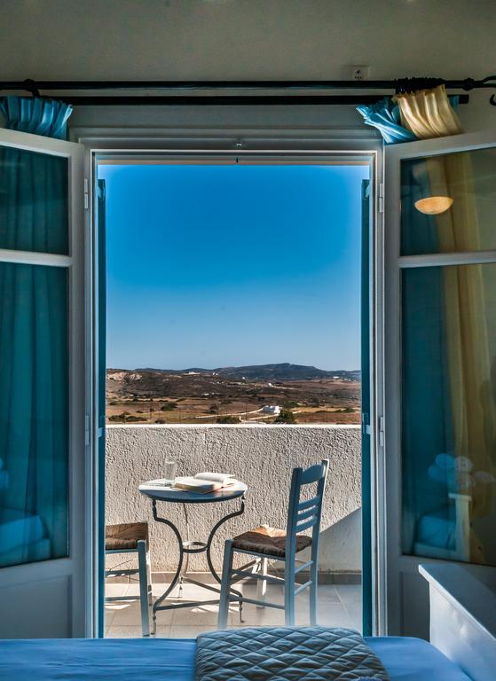 Guest house Faros Milos Island