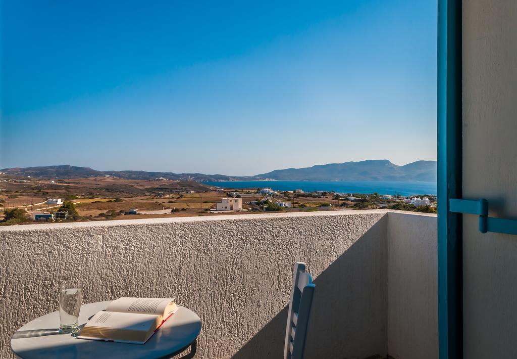 Guest house Faros Milos Island