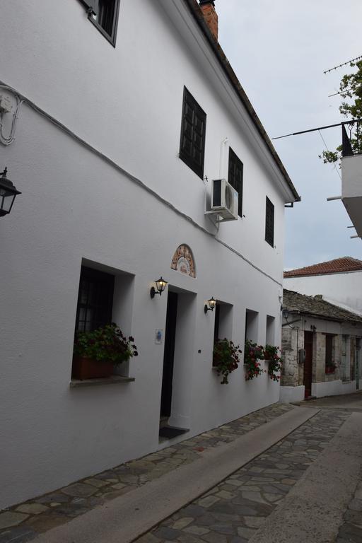 Apartment Vera's Traditional House *