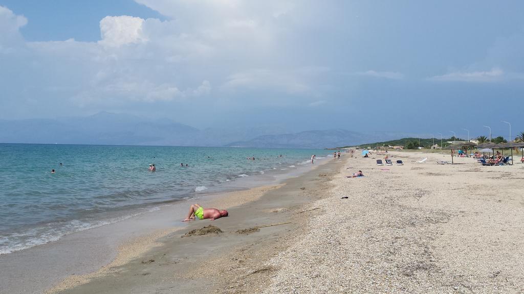 Filia Almiros Beach