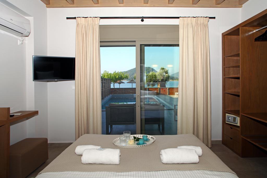 Acqua Di Mare Front Villas Nydri (Lefkada)