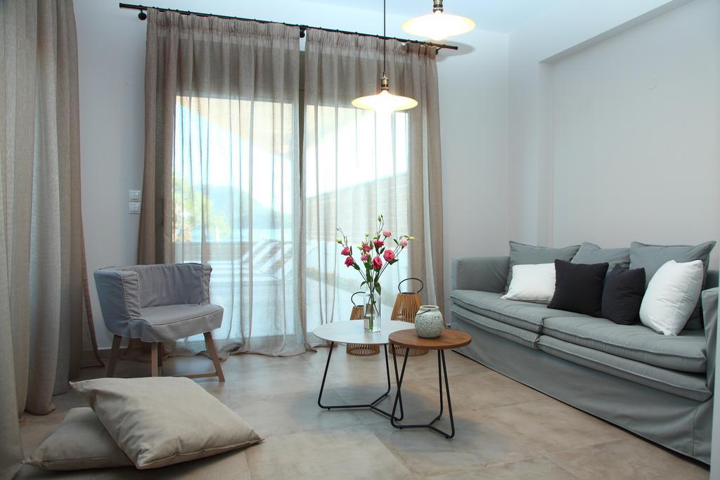 Villa Acqua Di Mare Front Villas