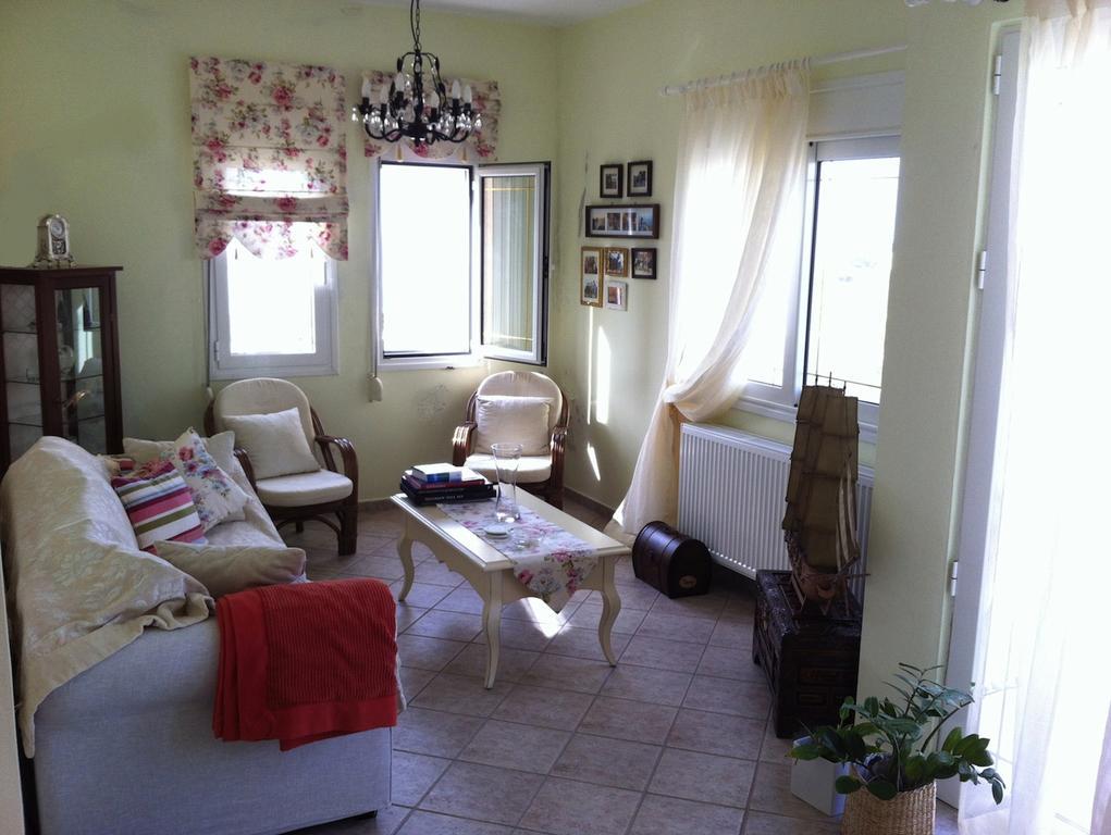 Apartment Family Ammoudi With Shared Mini-pool Agia Pelagia (Crete)