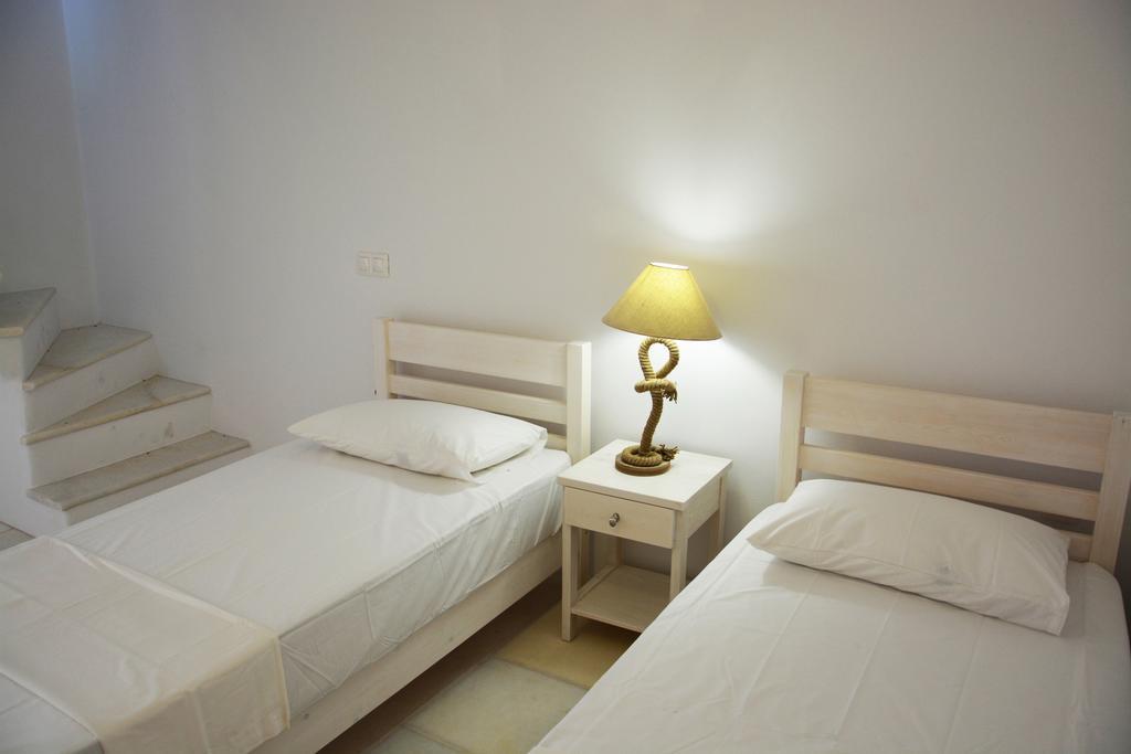 Apartment White Blue & Parikia (Paros)