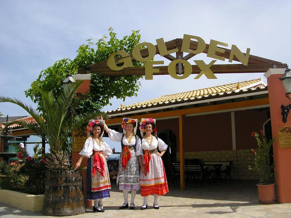 Golden Fox Studios And Suites