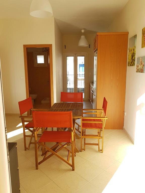 Anna's Flat Kavos