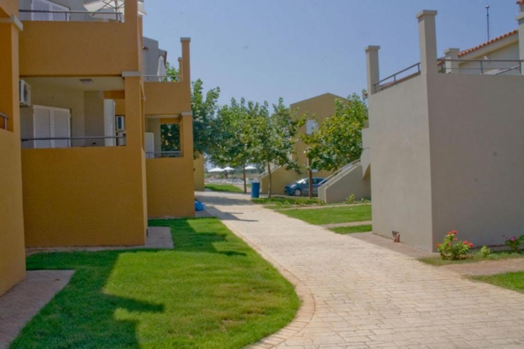 Fournia Village Aparthotel
