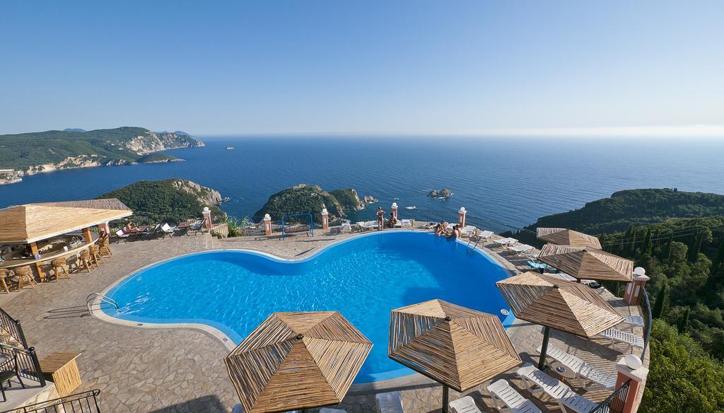 Golden Fox Studios And Suites Lakones
