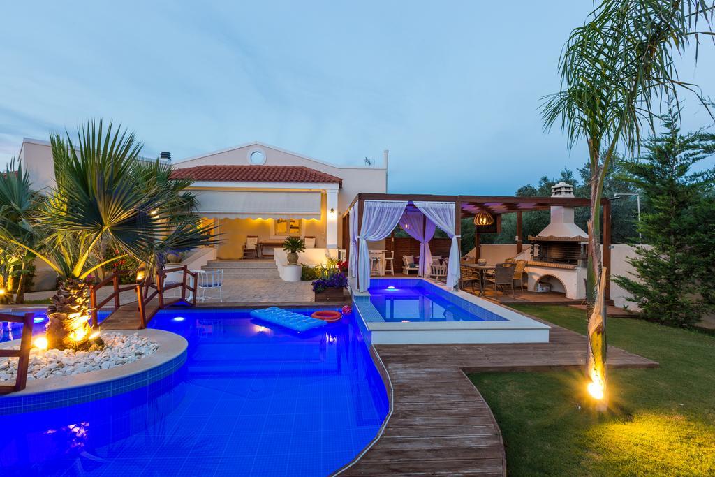 Villa Eva & Dimitrios Villas, Captivating Oasis With Pools & Bbq, By Thinkvilla *