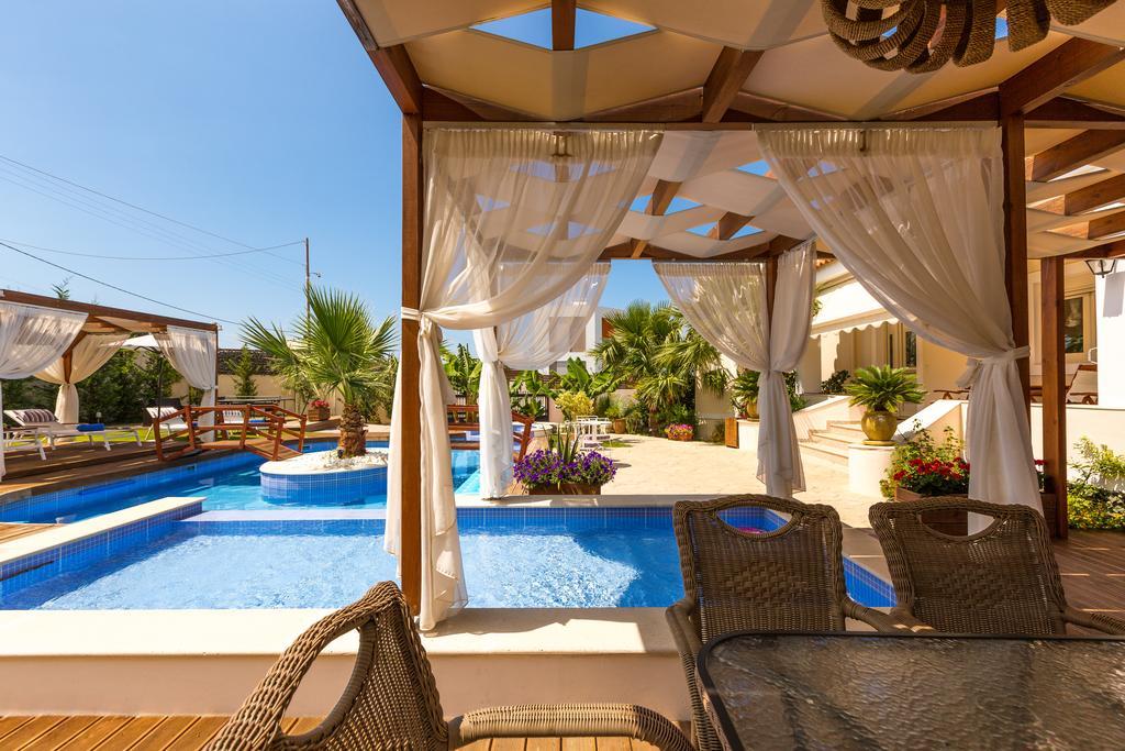 Villa Eva & Dimitrios Villas, Captivating Oasis With Pools & Bbq, By Thinkvilla *