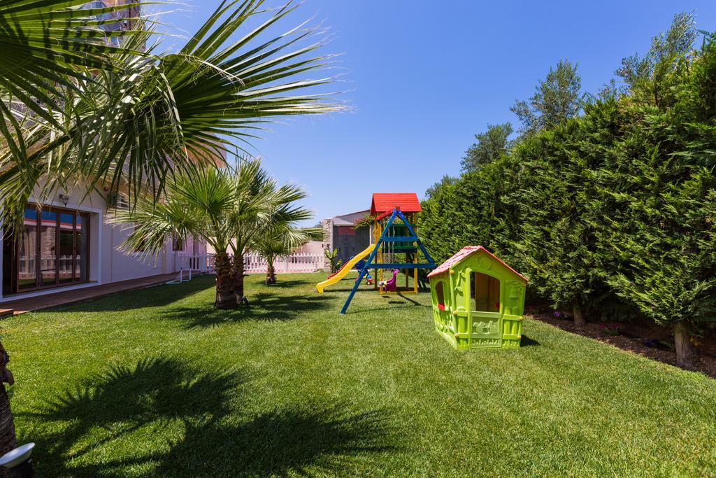 Villa Eva & Dimitrios Villas, Captivating Oasis With Pools & Bbq, By Thinkvilla *