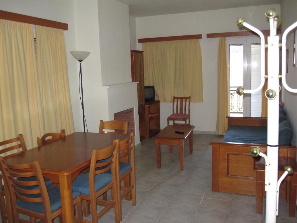 Dionysos Authentic & Village Aparthotel