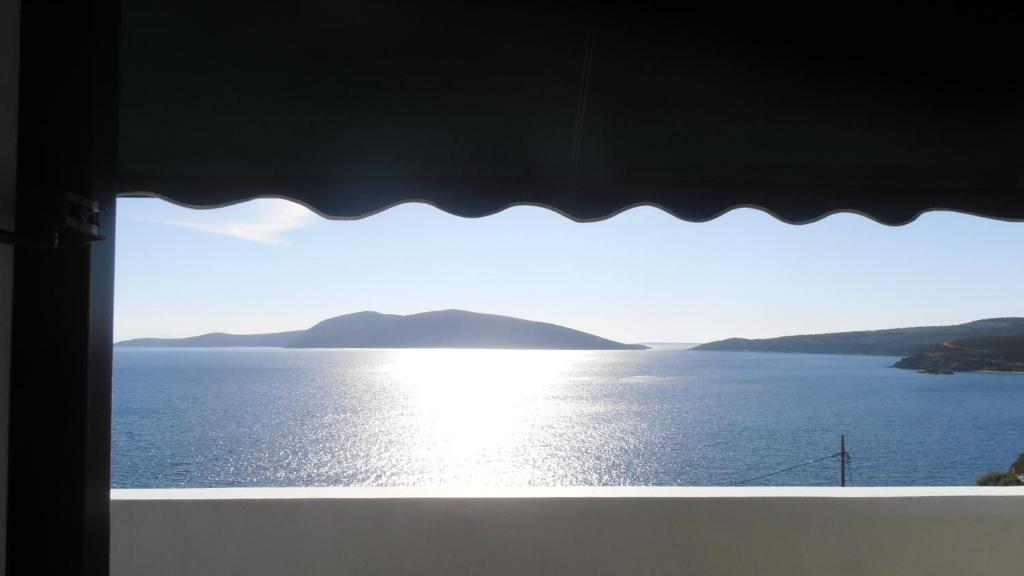 Chriason & * Skyros