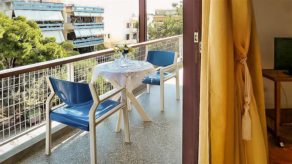Aparthotel Zina 3*