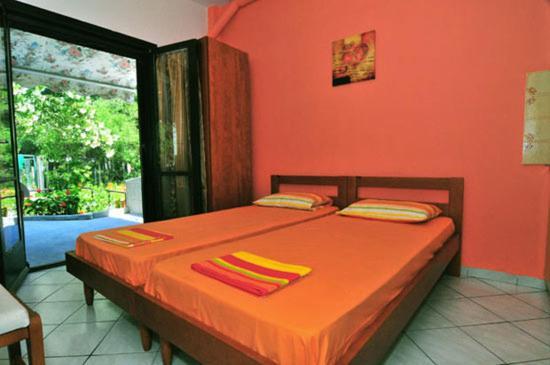 Apartment Rooms Orfanou *