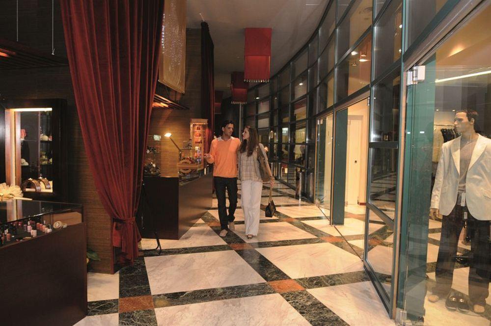 Resort Club Casino 5*