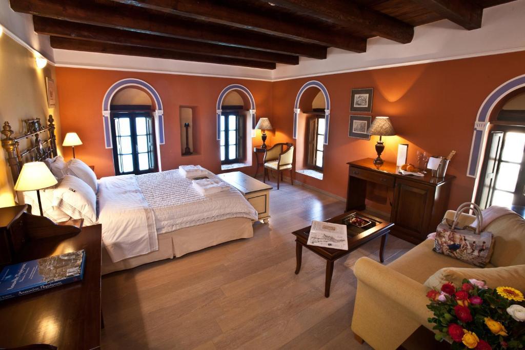 Mavromichalai Hotel Limeni