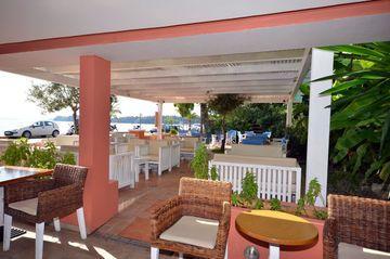 Aparthotel Sunrise Ipsos