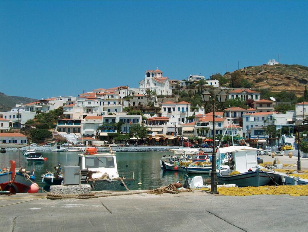 Meltemi * Batsi (Andros)