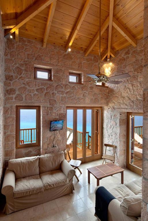 Beyond Villas * Agios Nikitas