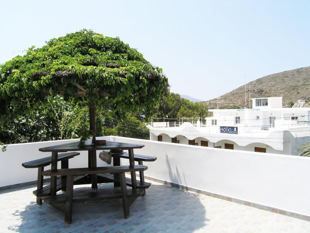 Areti's Milos Apartment Milos Island