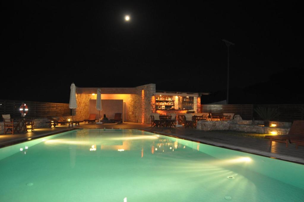 Petradi Aparthotel Livadi (Kythira)