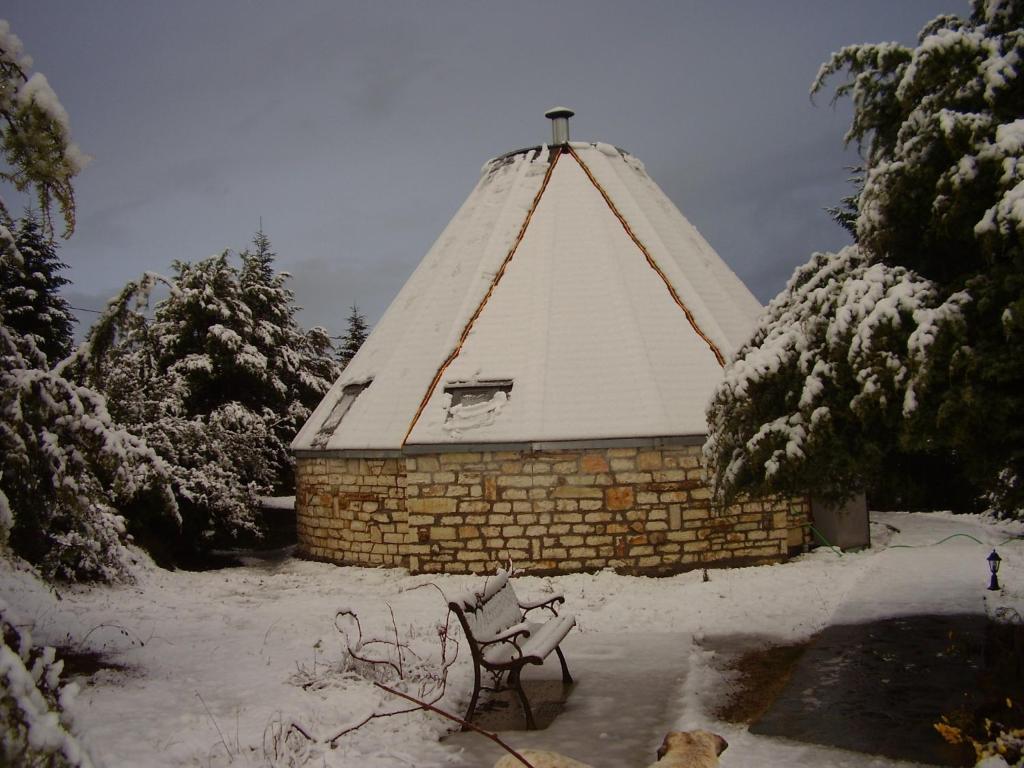 Theasis-igloo