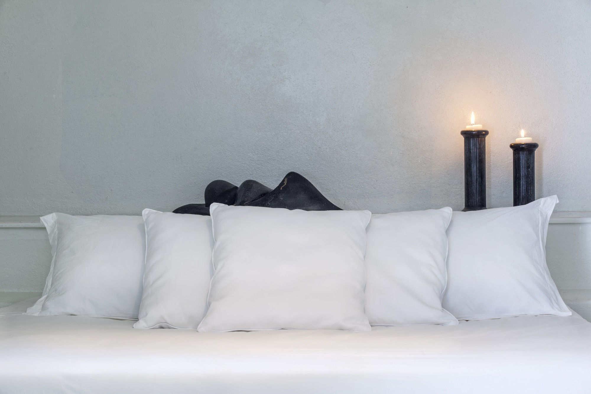 On The Rocks - Small Luxury Of The World (adults Only)