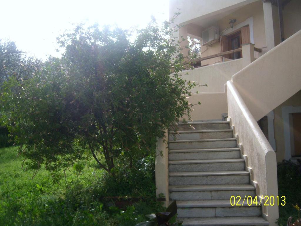 Yellow Stella Apartment Skopelos Town