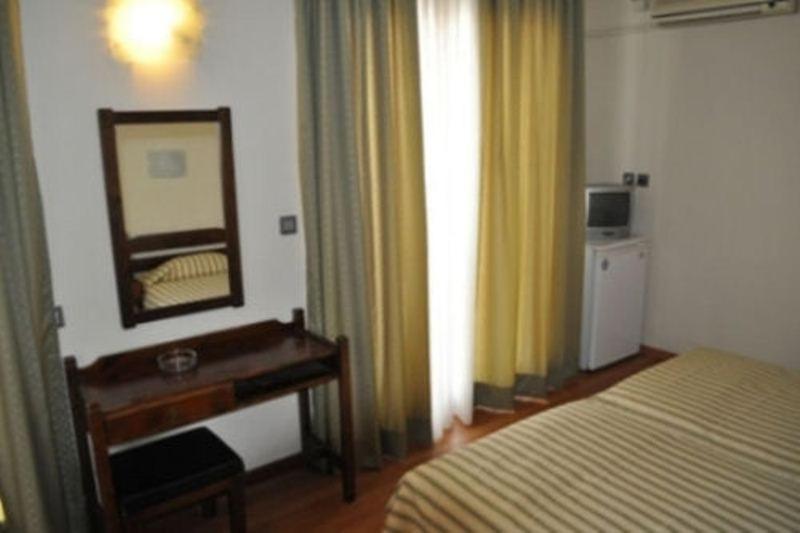 Nefeli Hotel