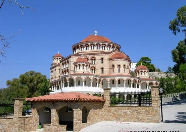 Hotel The Delfini Agia Marina (Aegina)