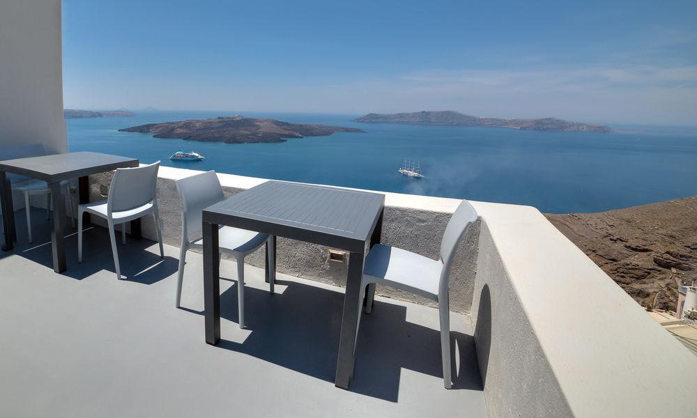 Hotel Caldera Cliff 4*