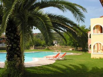 Aparthotel Aronda 3*