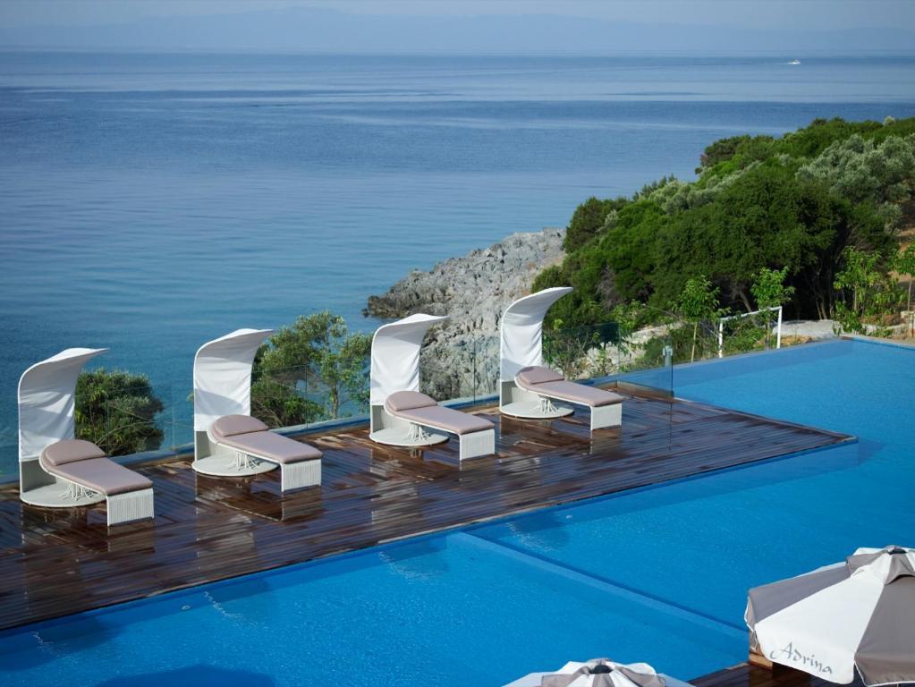 Adrina & Hotel Panormos (Skopelos)