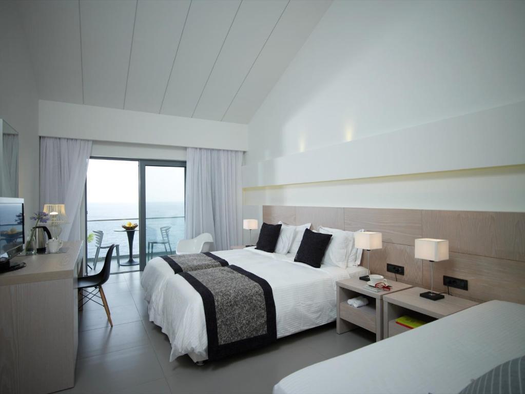 Adrina & Hotel Panormos (Skopelos)