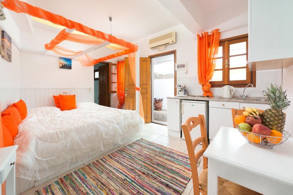Hotel Chrysa *