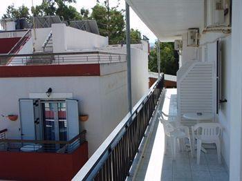 Aparthotel Niriis Kato Daratso