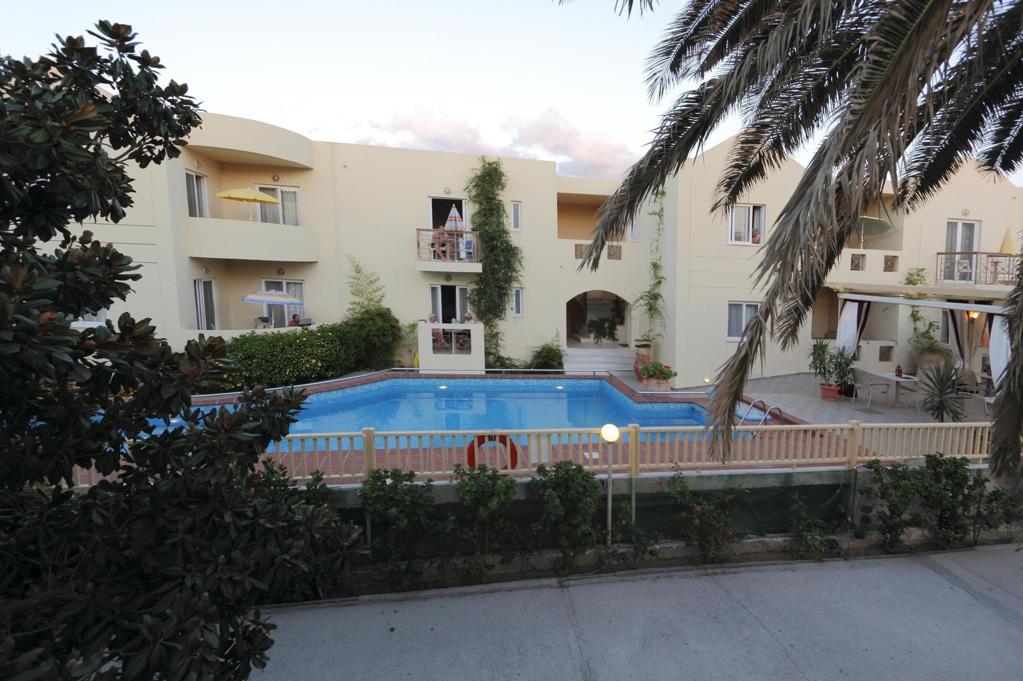 Aparthotel Lambrinos Platanias (Crete)