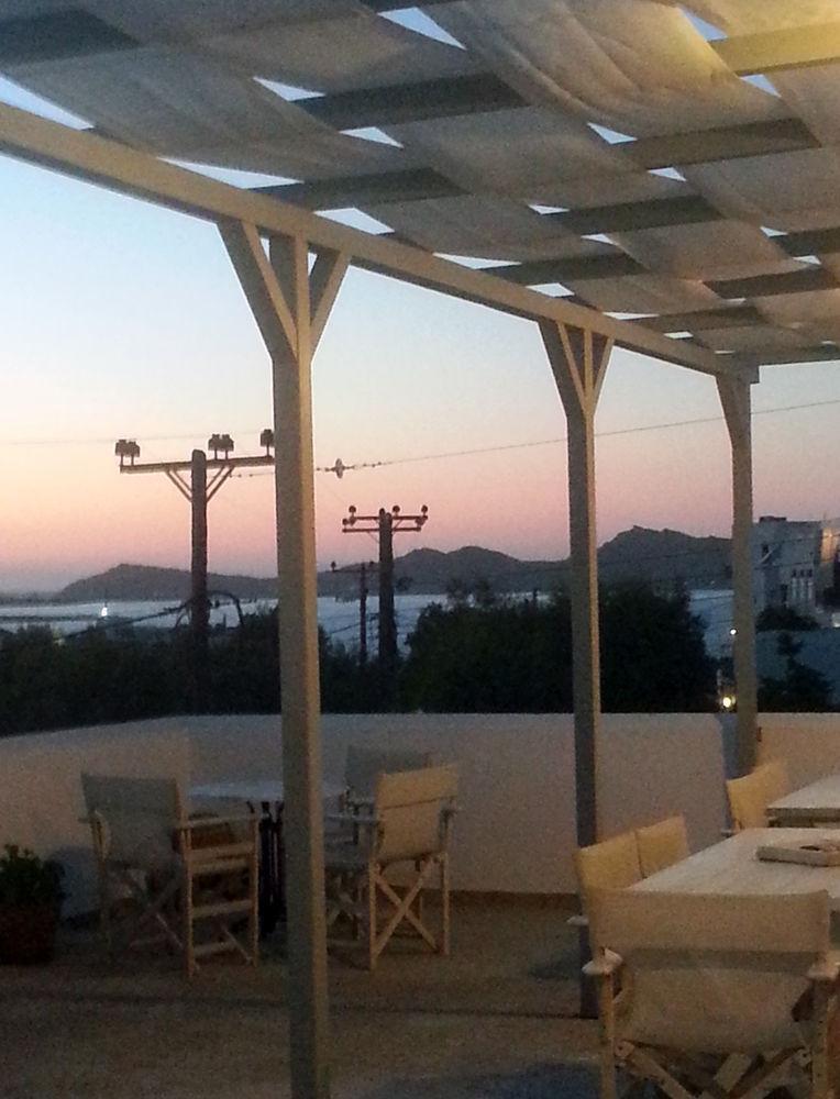 Hotel Manto Naousa (Paros)