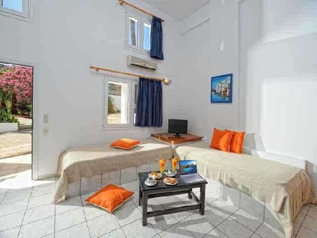 Filia Aparthotel 3*