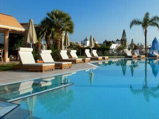 Socrates Aparthotel 3*